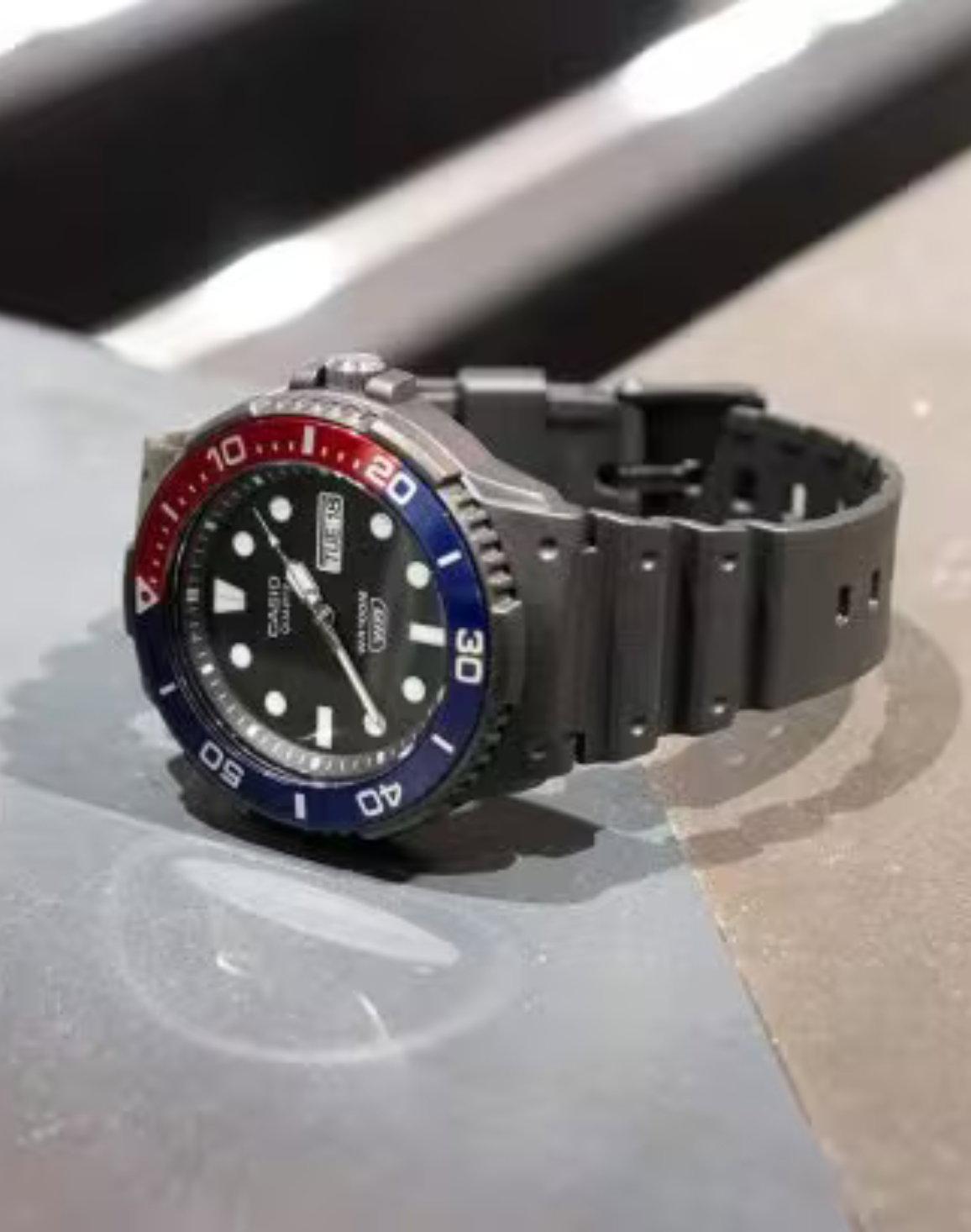 Casio Men's Analog Watch